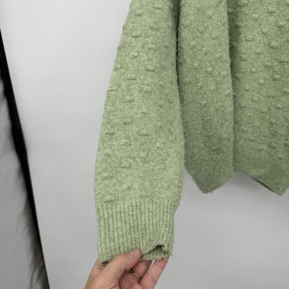 H&M Light Green Fuzzy Crewneck Sweater Acrylic Wool Blend Size Small - Picture 2 of 8